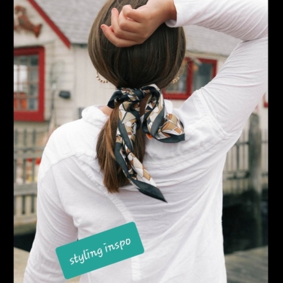 Burberry NWT Pink Tartan Scarf Handkerchief - Picture 9 of 9